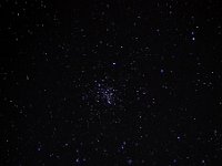 Offener Sternhaufen M 67  M 67 steht wie die Krippe im Sternbild Krebs, ist aber wesentlich lichtschwächer und nicht mit dem bloßen Auge auszumachen. 400 mm f/5, Canon 600 D, ISO 1600, 30 x 20 s. Aufgenommen am 25.03.2014 ab 22:09 Uhr.
