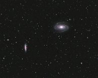 M 81 und M 82 Die Spiralgalaxie M 81 und die irreguläre Galaxie M 82 im Sternbild Großer Bär befinden sich in unmittelbarer Nachbarschaft zur lokalen Gruppe, etwa 12 Mio....